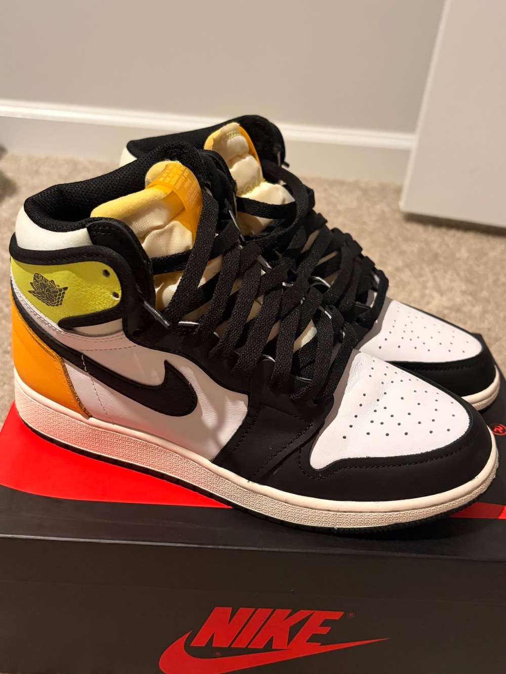 Nike Air Jordan 1 High Top White Black Yellow